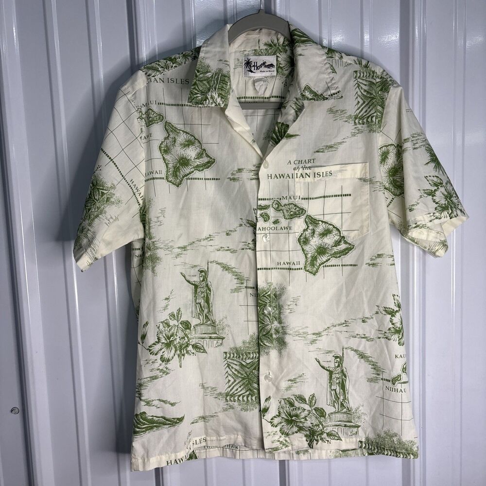 Mens Vintage Hawaiian button up Made In Hawaii by Howie * Measures As Medium